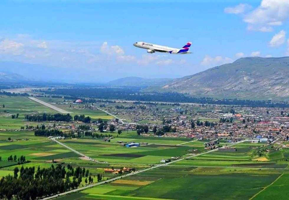 Hospedaje Monaco - Jauja Airport Hotel Bagian luar foto